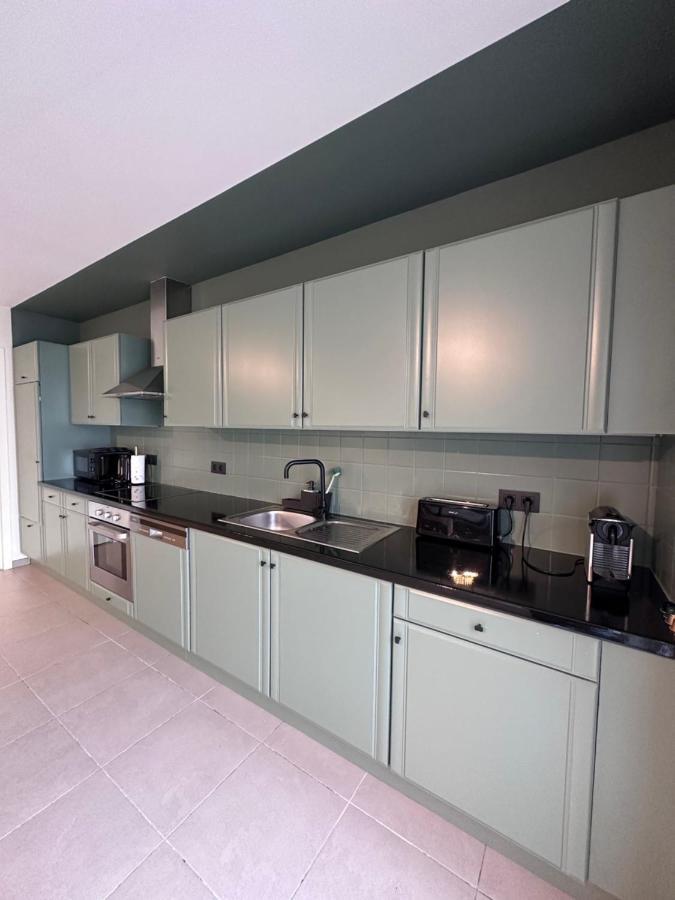 Mons - Superbe Appartement 2Ch - Parking Gratuit Ngoại thất bức ảnh
